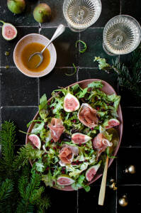 Salade met vijgen, prosciutto en granaatappelpitjes