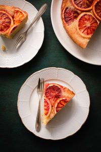 Upside down cake met bloedsinaasappel